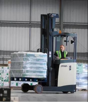 科朗叉車的損壞成本降低超過90%，車隊規(guī)模減少超過40%